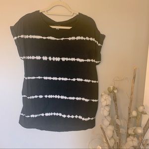 Isabel Maternity Black and White Pocket Tee
